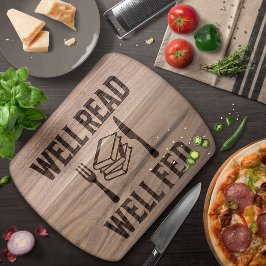 08-_Well_Read_Well_Fed_Dark_Rounded_H_Lifestyle_Mockup.png