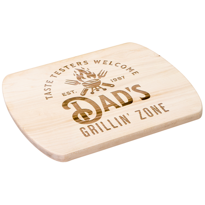 Dads_Grill_Cutting_Board_Gift_for_Dad_Light_H_Angle_Mockup.png