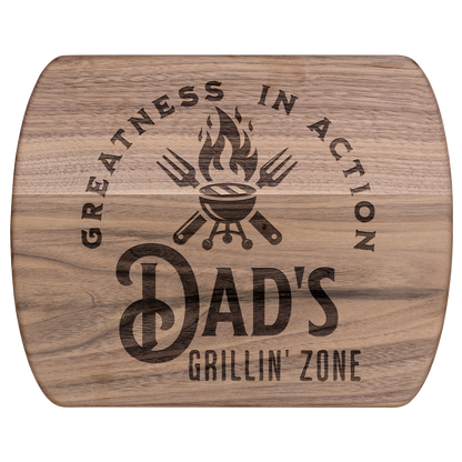 Engraved_Personalized_Cutting_Board_for__Dark_H_Main_Mockup.png